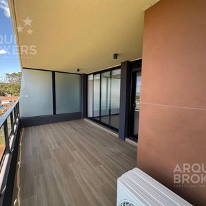 Apartamento En Venta De Un Dormitorio Con Garaje En Parque Carrasco-205