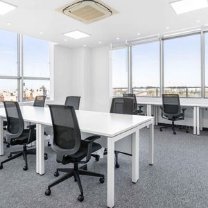 Espacio De Oficina En Renta Para 5 Personas En Montevideo, Mitre