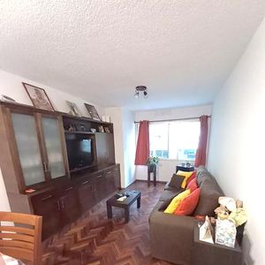 Departamento En Venta 3 Dormitorios Centro Montevideo