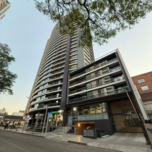 Oportunidad Venta De Apartamento 2 Dormitorios A Estrenar En Buceo. Acepta Banco.