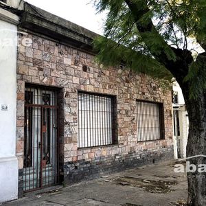 Casa En Pocitos A Reciclar