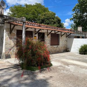 Casa En Colón. 3 Dormitorios