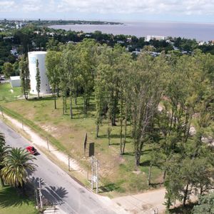 Excelente Terreno En Barrio Residencial Próximo A La Rambla Costanera De Colonia