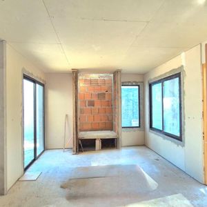 Venta Casa 3 Dormitorios A Estrenar Parque Burnett, Pinares Punta Del Este