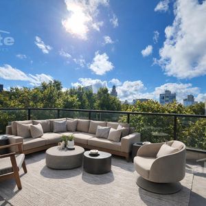 Venta Apartamento Tres Dormitorios En Barrio Sur Con Terraza