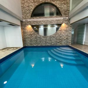 Apartamento En Venta 1 Dormitorio Edificio Con Piscina Sauna Jacuzzi Gimnasio Bbq Punta Carretas