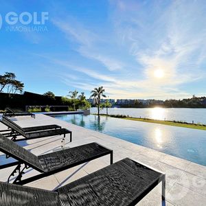 Venta De Apartamento 1 Dormitorio Con Terraza En Carrasco Este Lawa