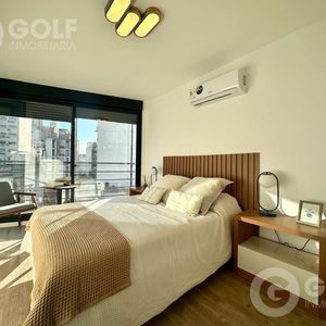 Venta De Apartamento De Dos Dormitorios Con Terraza- Centro (montevideo)