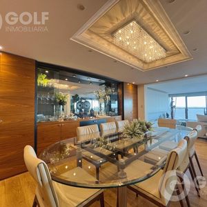 Venta De Apartamento Duplex Sobre Rambla Gandhi Con Vista Al Río De La Plata