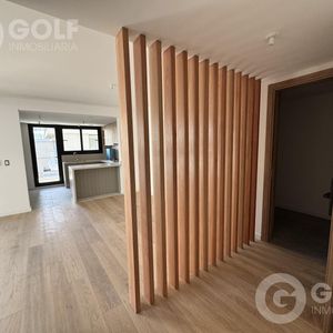 Alquiler De Apartamento 2 Dormitorios Con Cochera Trento