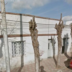 Casa A Reciclar En Muy Buena Ubicación