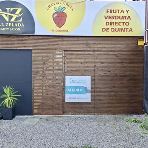 Local En Alquiler De 47 M2 Sobre Avenida Barrio El General En Colonia Del Sacramento