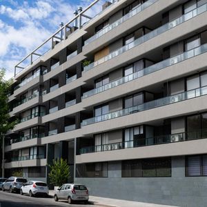 Apartamento De 3 Dormitorios En Venta, Tres Cruces Ap5025525