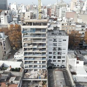 Venta Imperdible Oportunidad Apartamento 2 Dormitorios Con Cochera En Cordón. Entrega Inmediata