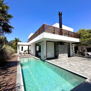 Venta Casa La Tahona Minimalista 4 Dormitorios Piscina Garage