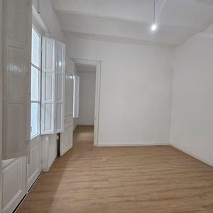Venta Apartamento Dos  Dormitorios - Centro. Renta Anual 8%