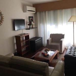 Apartamento En Venta 1 Dormitorio A Una Cuadra De La Rambla Pocitos 
