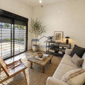 Alquiler Apartamento De 1 Dormitorio, Planta Baja Con Cochera - Carrasco Norte