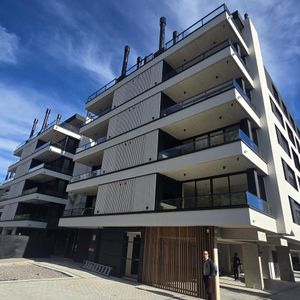 Apartamento En Alquiler De 1 Dormitorio Con Cochera En Parque Miramar, Canelones
