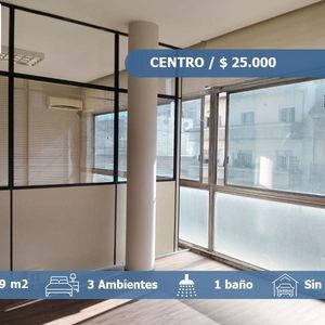 Alquiler Oficina Con Dos Espacio Definidos Y Salón Amplio En Centro 