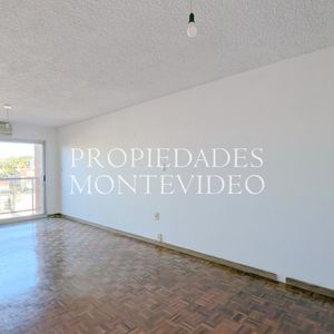 Monoambiente Amplio En Alquiler - Buceo: