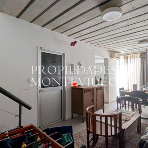 Casa 3 Dormitorios En Venta Con Patio Y Garaje- Barrio Sur: