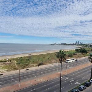 Apartamento En Primera Linea, Hermosa Vista, Garaje, Calefacción, Portería, Box