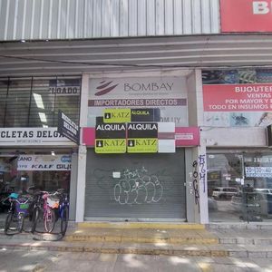 Local -arenal Grande Y Martín García, 4m De Frente, 70mts2   30mts2 De Entrepiso !!