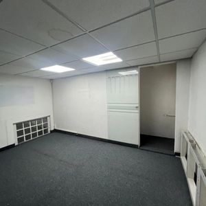 Oficina En Alquiler, Cordón. 