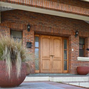 Espectacular Casa Con Vistas Al Río De La Plata En Venta - Colonia Del Sacramento