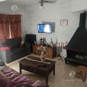 Vivienda En Zona Norte A Metros De La Plaza De La Madre Y 3 Cuadras De Avda Italia