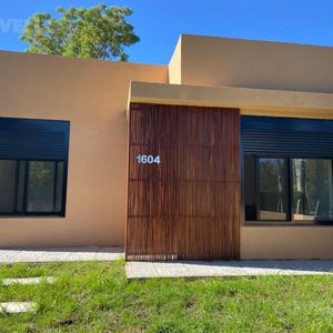 Casa De 2 Dorm A Estrenar José Debali