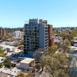 Apartamento De 1 Dormitorio En Venta Con Renta, Zona Pocitos Oportunidad!! Con Cochera Doble