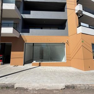 Local Comercial En Venta Ubicado En Carmelo, Edificio Postal Carmelo Suites