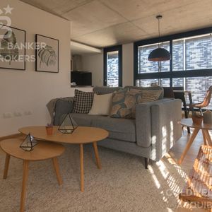 Apartamento De 2 Dormitorios En Venta En Centro