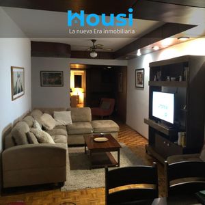 Alquiler Apartamento 2 Dormitorios Amoblado Y Con Vista Al Mar, Piso Alto En Hermosa Zona De Pocitos