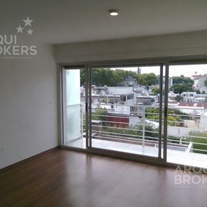 Apartamento Monoambiente En Alquiler En Parque Batlle Con Terraza