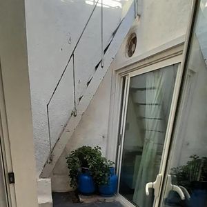 Casa De 2 Dormitorios En Venta Excelente Ubicación A Pasos De Nuevos Centro Shopping. La Blanqueada.