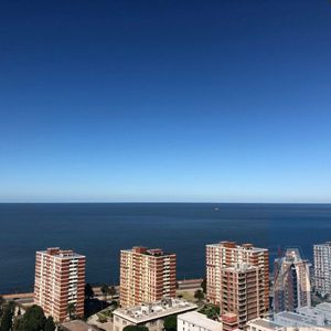 Apartamento De 2 Dormitorios En Alquiler Con Garaje Incluido, Barrio Sur Aap7982338