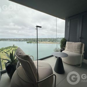Venta De Apartamento De 2 Dormitorios Con Terraza Y Cochera En Barra De Carrasco