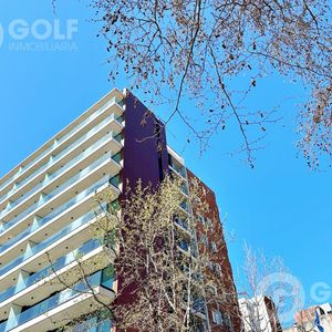 Venta De Monoambiente Con Patio- Pocitos