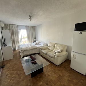 Alquiler De Monoambiente En Pocitos Amoblado