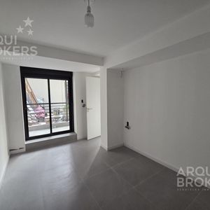 Apartamento Monoambiente En Alquiler En Centro - 001