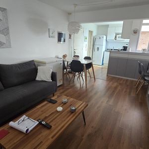 Apartamento Monoambiente Con Terraza En Alquiler En Pocitos