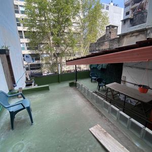 Venta Casa 3 Dormitorios Más Escritorio. A Metros De 18 De Julio, Terminal 3 Cruces Y Centros De Salud. Usd119000   24 Cuotas De Usd1500. Excelente Zona De Tres Cruces.