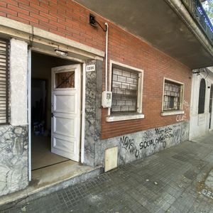 Venta Apartamento 1 Dormitorio Con Opción A 2 Para Refacciona En Cordón Sur