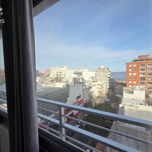 Apartamento De Un Dormitorio En Venta En Parque Rodó Con Garaje