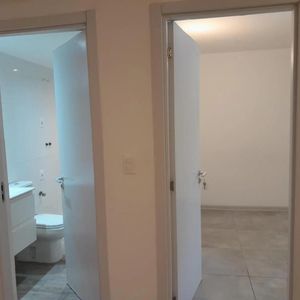 Venta De Apartamento En Palermo, 1 Dormitorio, A 200m Del Mar C/barbacoa