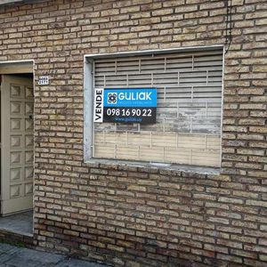 Casa A Reciclar En Tres Cruces Calle Goes