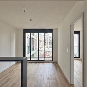 Alquiler De Apartamento 1 Dormitorio Con Terraza En Tres Cruces, Montevideo
